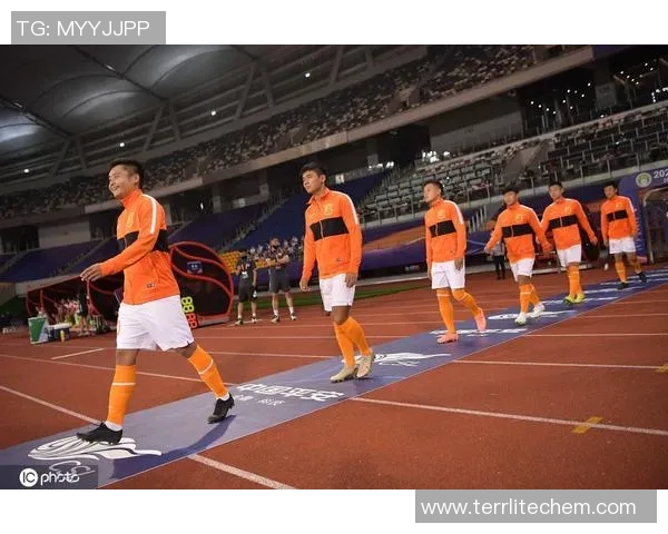 武汉羽毛球队逆袭之路:从困境到辉煌的全景解读 武汉羽毛球队逆袭之路:从困境到辉煌的全景解读