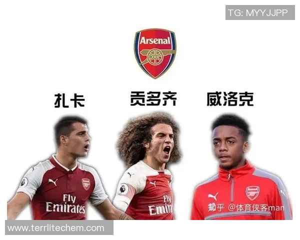 南京足球队与武汉足球队赛后状态分析与复盘探讨